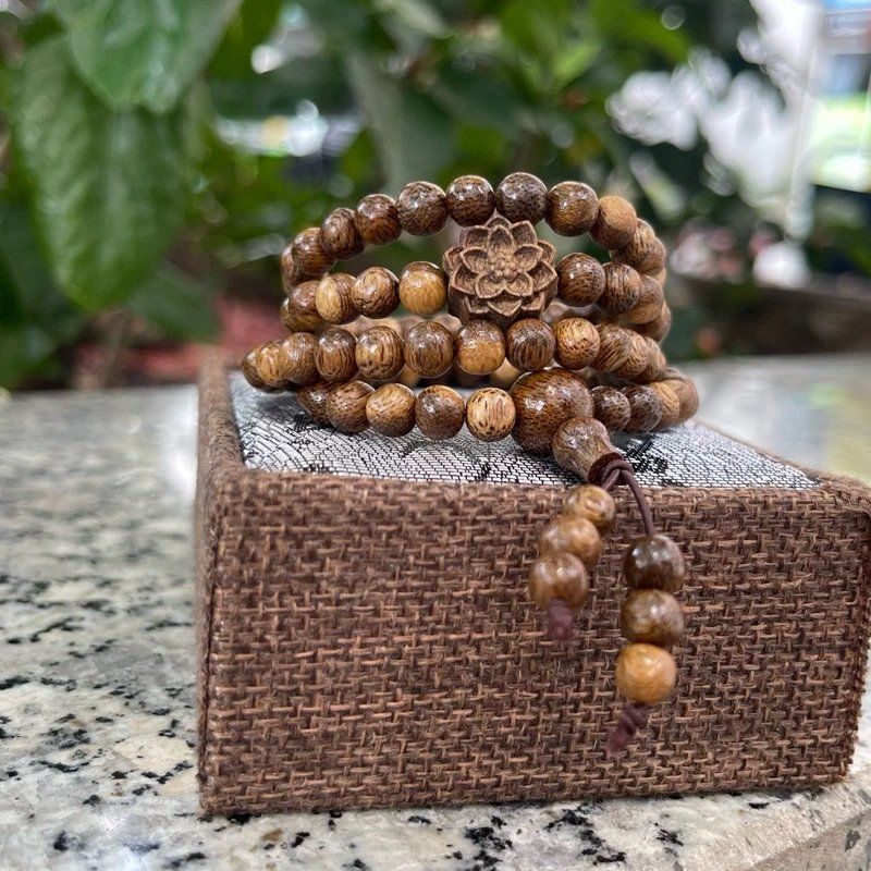 Chuỗi Trầm Hương 108 Hạt Tự Nhiên – Quấn Tay 4 Vòng, Hương Thơm Dịu Nhẹ